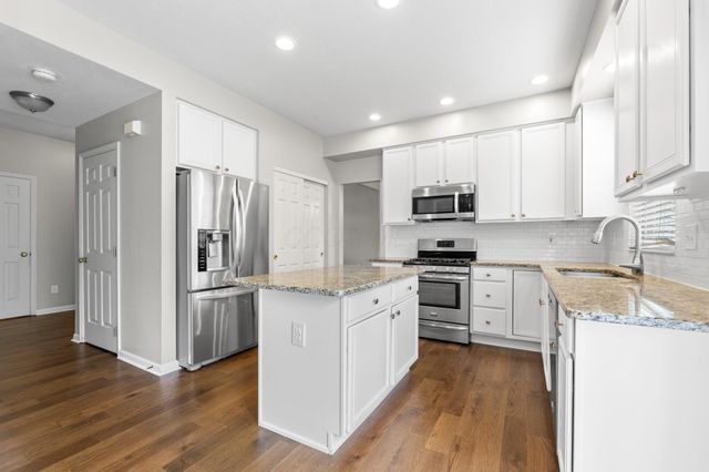 7975 Holderman Street, Lewis Center, OH 43035