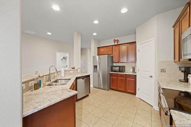 232 Albarella, Cibolo, TX 78108