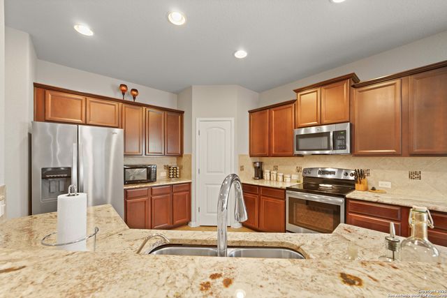 232 Albarella, Cibolo, TX 78108