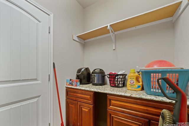 232 Albarella, Cibolo, TX 78108