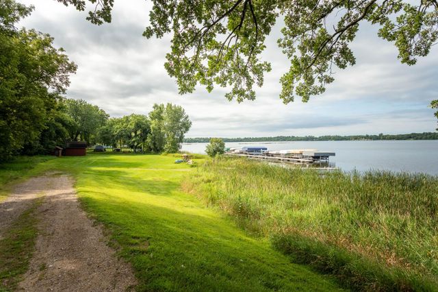 3863 Wahtomin Trail NW, Alexandria, MN 56308