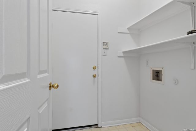 12 Twinpost, San Antonio, TX 78254