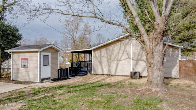 1621 Fairfield Avenue, Kingsport, TN 37664