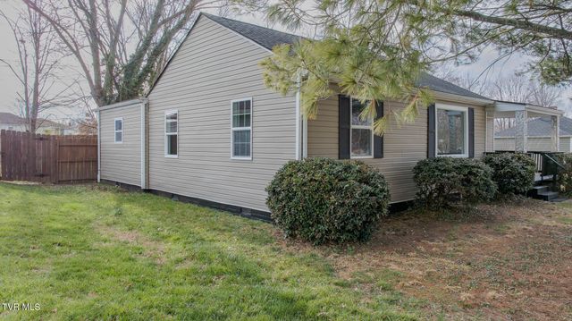 1621 Fairfield Avenue, Kingsport, TN 37664
