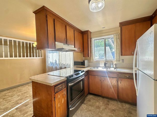 2205 NW Garryanna St, Corvallis, OR 97330