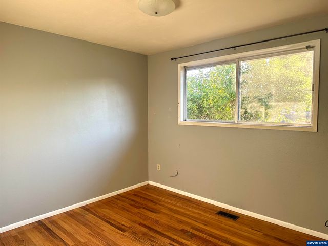2205 NW Garryanna St, Corvallis, OR 97330