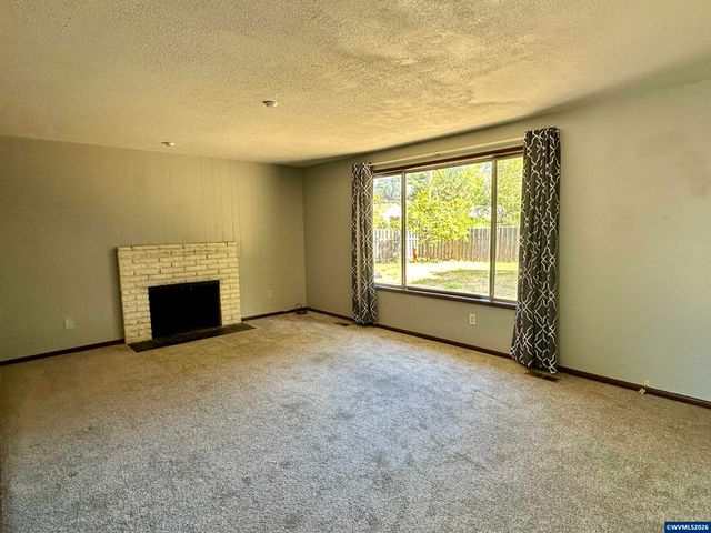 2205 NW Garryanna St, Corvallis, OR 97330