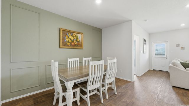 433 DEBORAH DR, New Braunfels, TX 78130