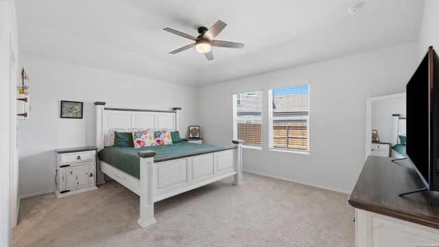 433 DEBORAH DR, New Braunfels, TX 78130