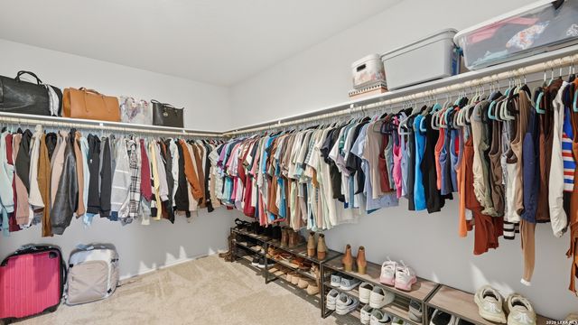 433 DEBORAH DR, New Braunfels, TX 78130