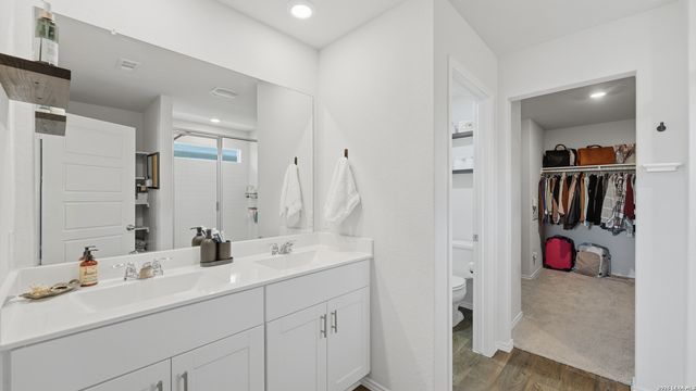433 DEBORAH DR, New Braunfels, TX 78130