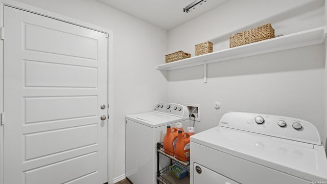 433 DEBORAH DR, New Braunfels, TX 78130