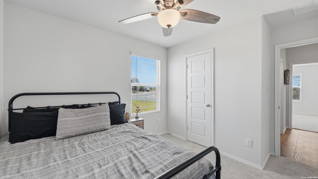 433 DEBORAH DR, New Braunfels, TX 78130