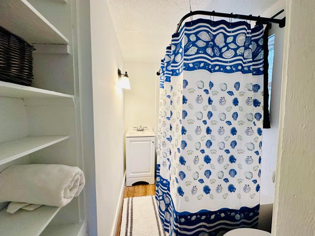 36 Cove Road, Wellfleet, MA 02667