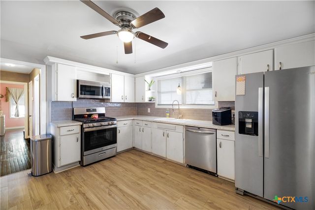 4805 Lilac Lane, Victoria, TX 77904