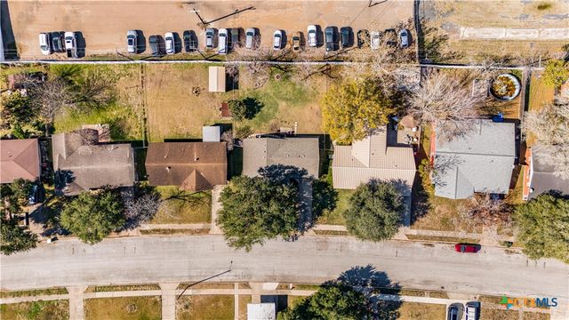 4805 Lilac Lane, Victoria, TX 77904