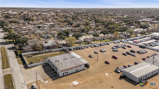 4805 Lilac Lane, Victoria, TX 77904