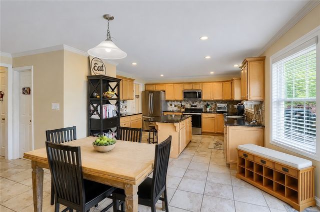 306 Providence Dr, Marshall, PA 15090