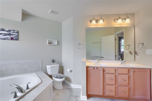 306 Providence Dr, Marshall, PA 15090