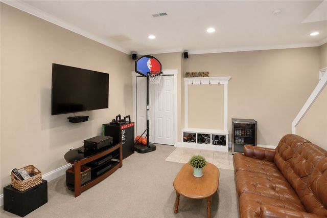306 Providence Dr, Marshall, PA 15090