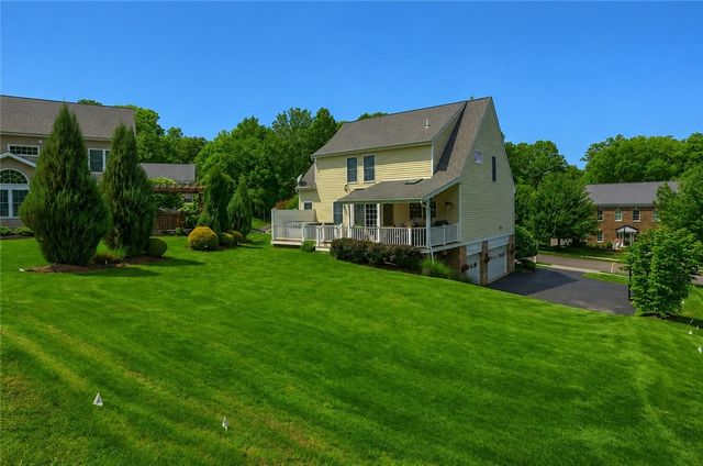 306 Providence Dr, Marshall, PA 15090