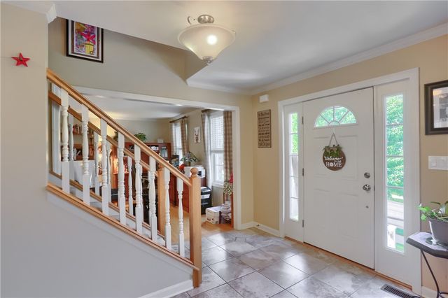 306 Providence Dr, Marshall, PA 15090