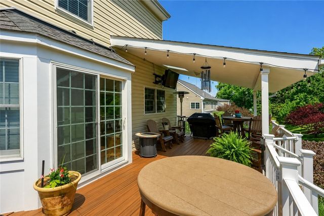 306 Providence Dr, Marshall, PA 15090