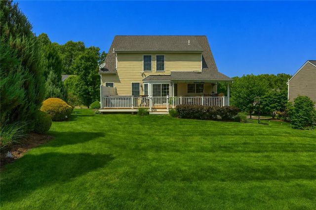 306 Providence Dr, Marshall, PA 15090