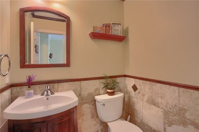 306 Providence Dr, Marshall, PA 15090