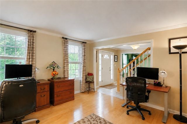 306 Providence Dr, Marshall, PA 15090