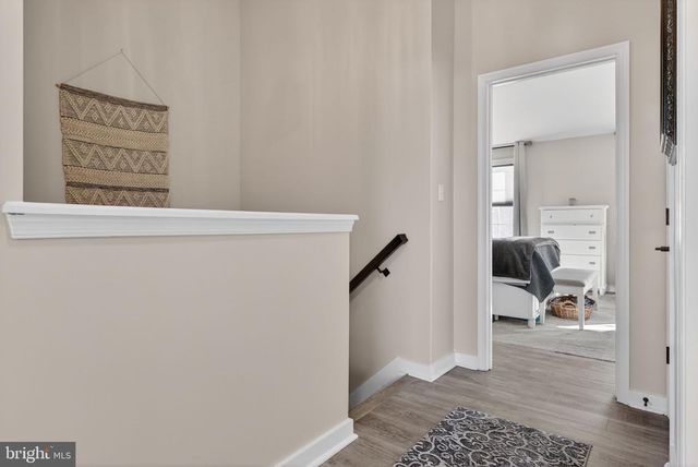 1120 BLUE BIRD LN, York, PA 17402