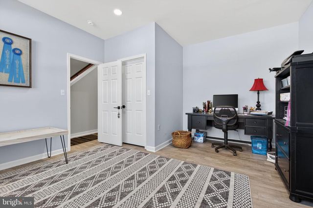 1120 BLUE BIRD LN, York, PA 17402