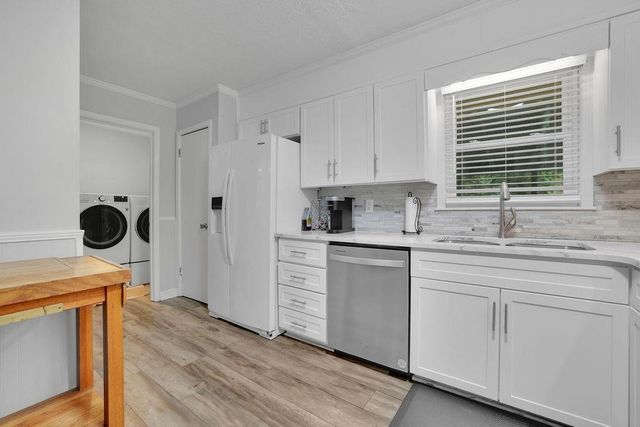 5041 Fitts Drive, Roswell, GA 30075