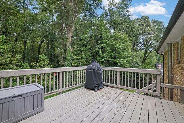5041 Fitts Drive, Roswell, GA 30075