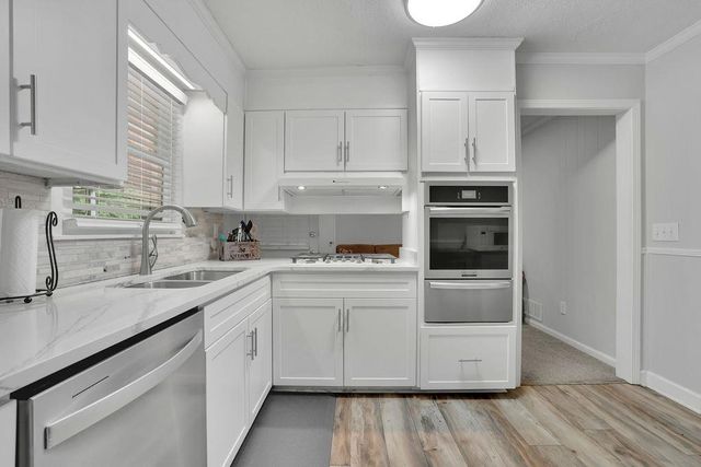 5041 Fitts Drive, Roswell, GA 30075
