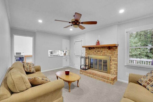 5041 Fitts Drive, Roswell, GA 30075