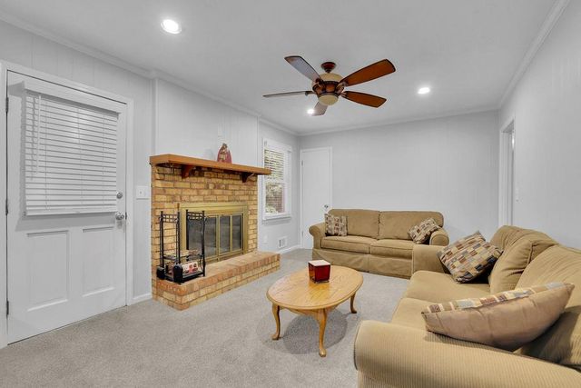5041 Fitts Drive, Roswell, GA 30075