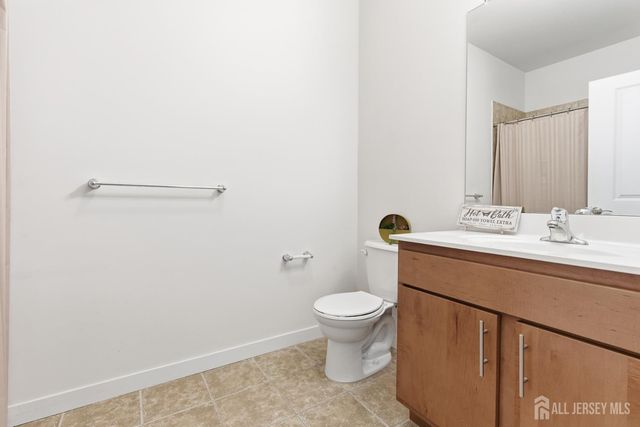 238 Luca Drive, Piscataway, NJ 08854