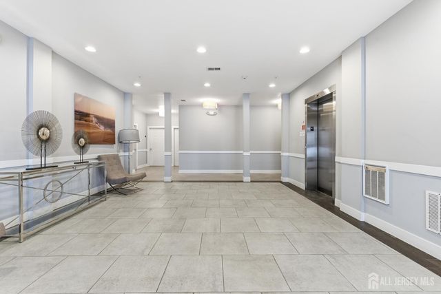 238 Luca Drive, Piscataway, NJ 08854