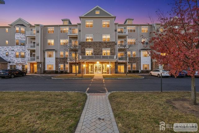 238 Luca Drive, Piscataway, NJ 08854