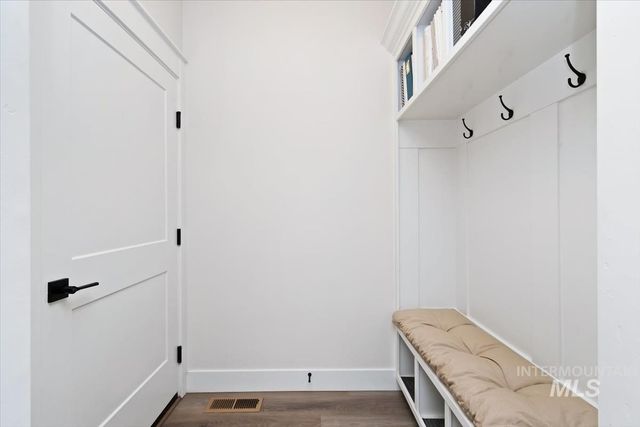 1372 W Tiger Eye, Kuna, ID 83634