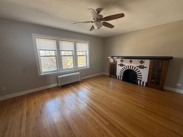 6914 W 21st Avenue 205, Berwyn, IL 60402