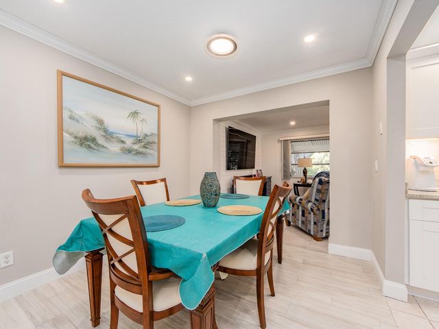 9234 141ST STREET, Seminole, FL 33776