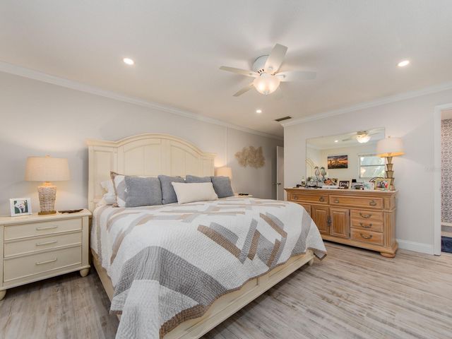 9234 141ST STREET, Seminole, FL 33776