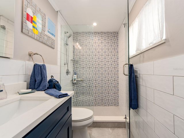 9234 141ST STREET, Seminole, FL 33776