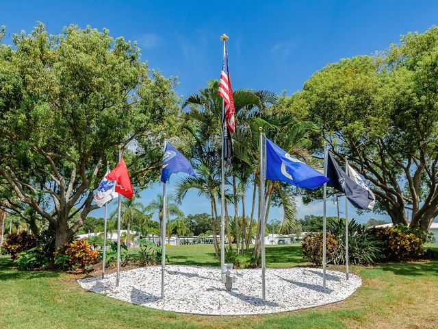 9234 141ST STREET, Seminole, FL 33776