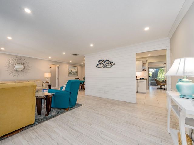 9234 141ST STREET, Seminole, FL 33776