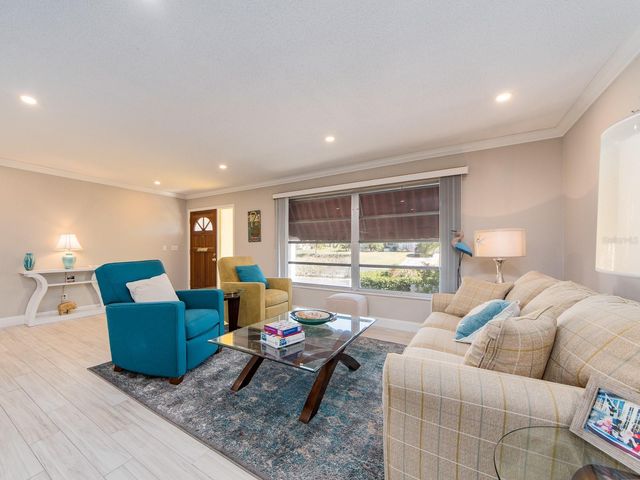 9234 141ST STREET, Seminole, FL 33776