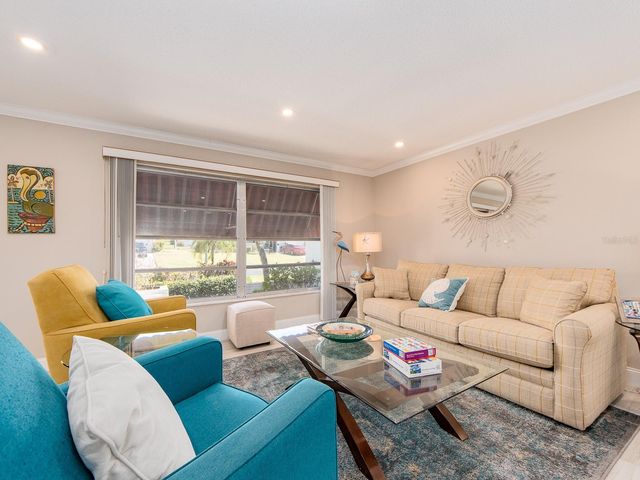 9234 141ST STREET, Seminole, FL 33776