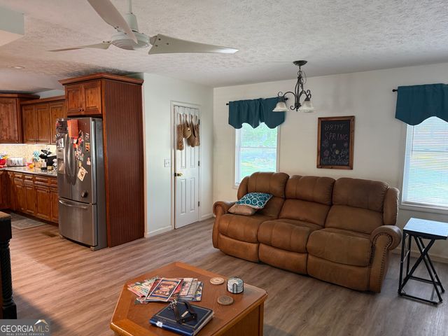 8405 Downs Road, Winston, GA 30187
